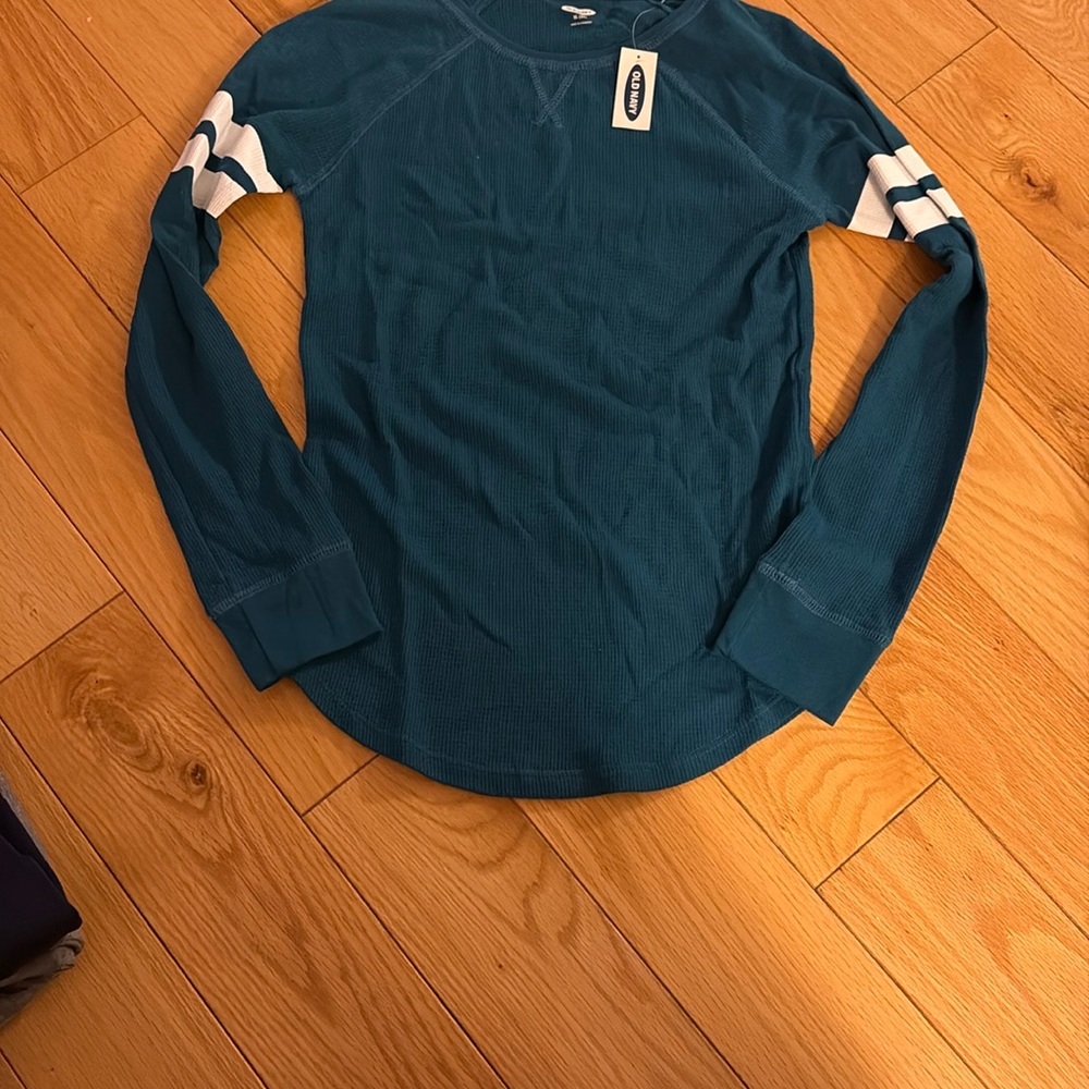 Bundle of Old Navy and Ruum Teal and Floral XL Long Sleeve Tees - Picture 2 of 14